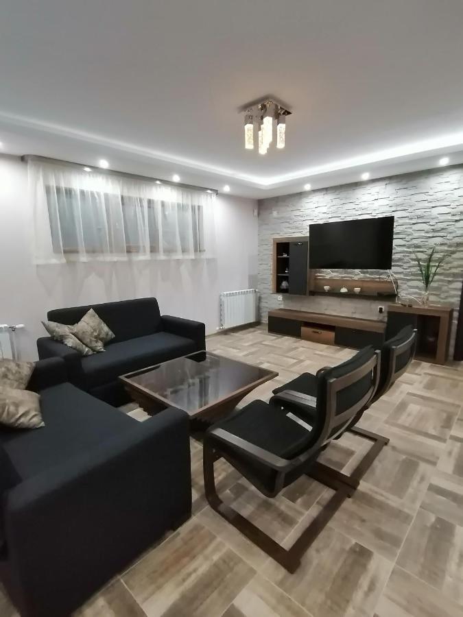 Къща За Гости Радост Guest House Radost Razlog Exterior photo